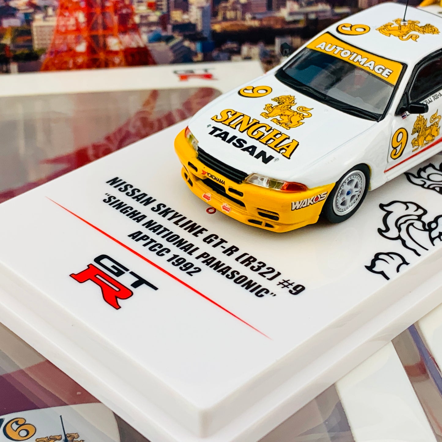 INNO64 Nissan Skyline GTR R32 #9 "Singha National Panasonic" APTCC 1992 IN64-R32-SIN92