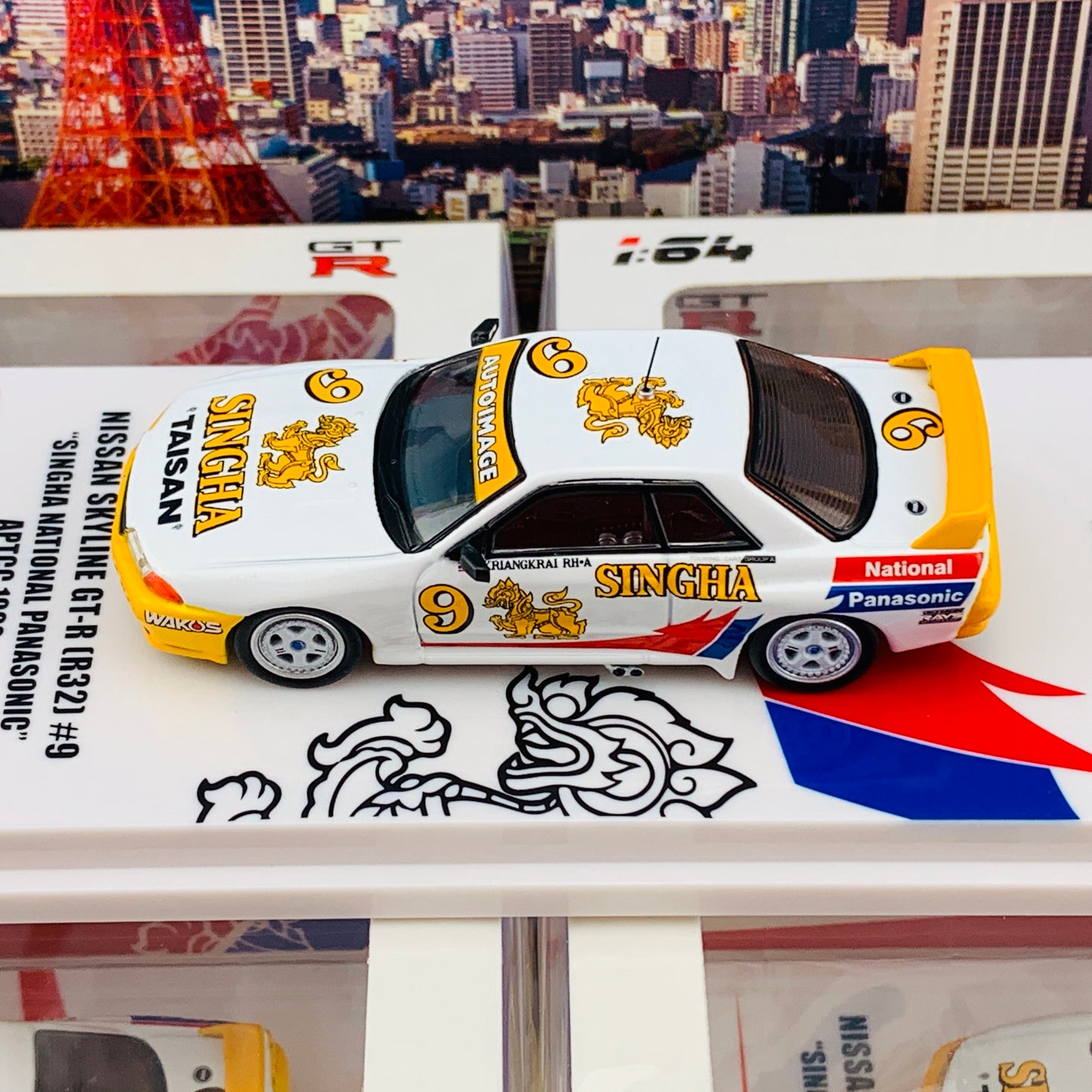INNO64 Nissan Skyline GTR R32 #9 "Singha National Panasonic" APTCC 1992 IN64-R32-SIN92