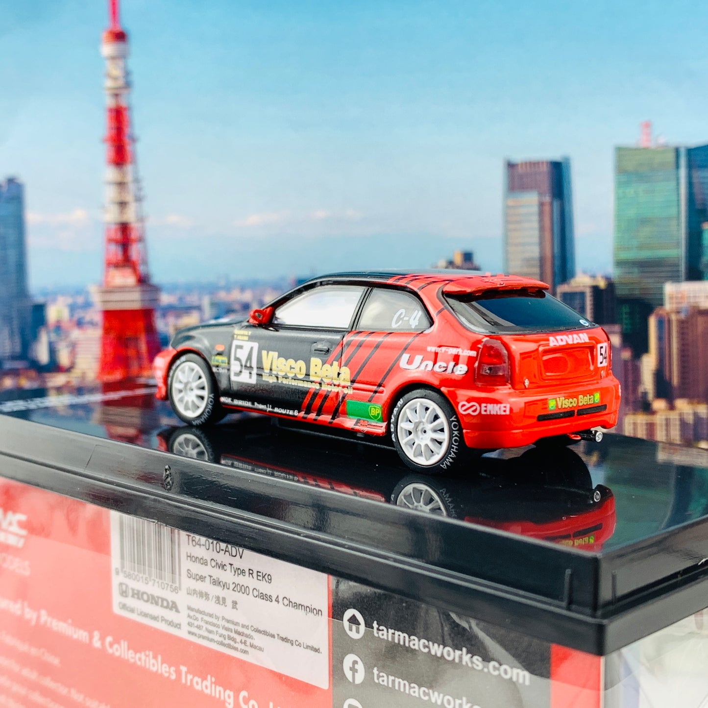 Tarmac Works 1/64 Honda Civic Type R EK9 Super Taikyu 2000 Class 4 Champion #54 T64-010-ADV