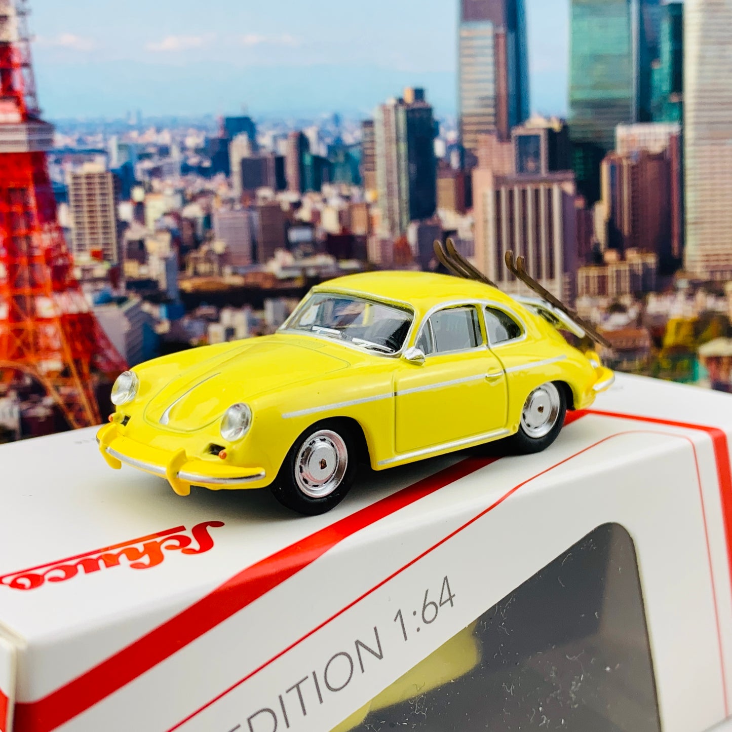 Schuco1/64 Porsche 356 Carrera 2 Skiurlaub 452022900
