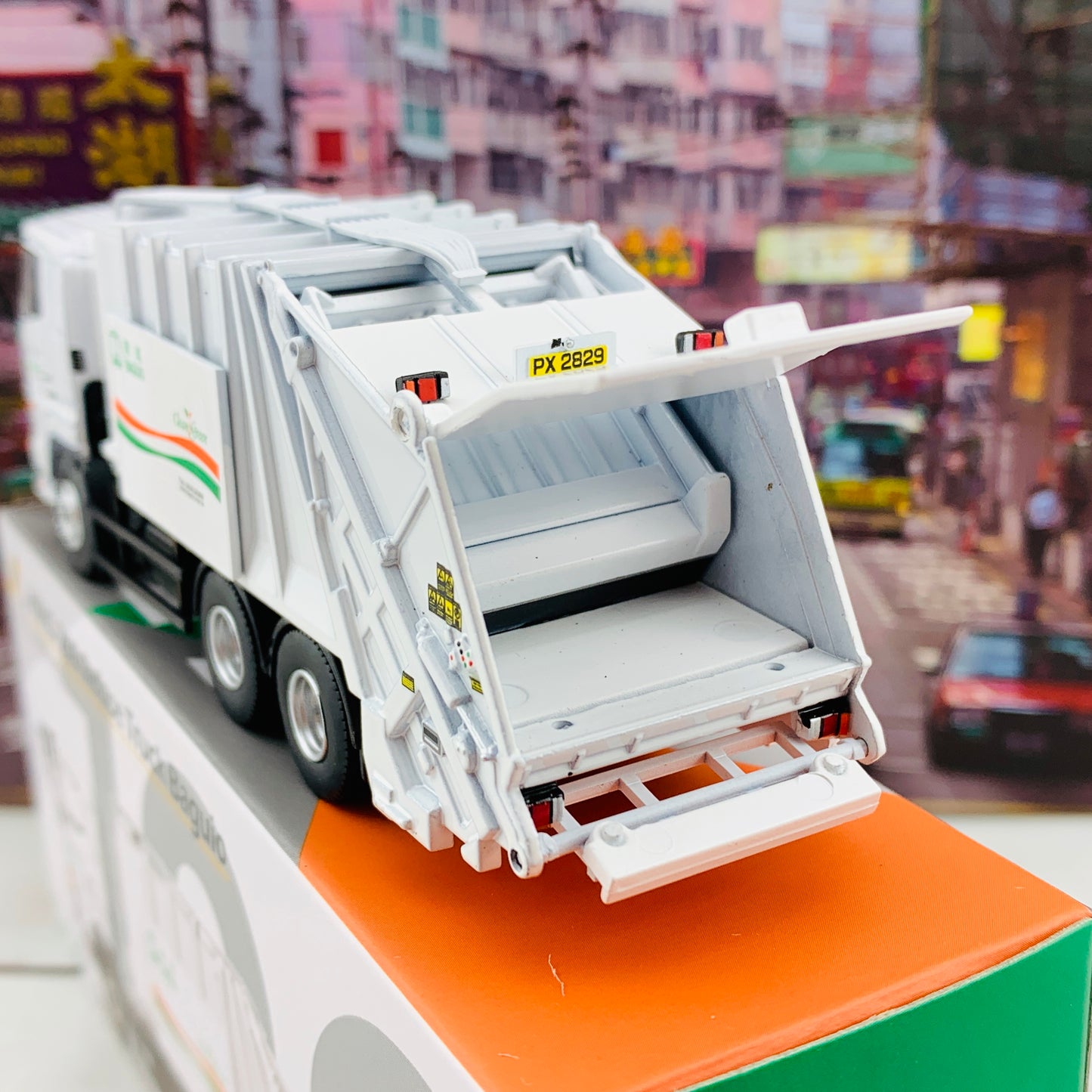 Tiny 微影 129 HINO 700 Refuse Truck Baguio 日野700垃圾車碧瑤 ATC64254