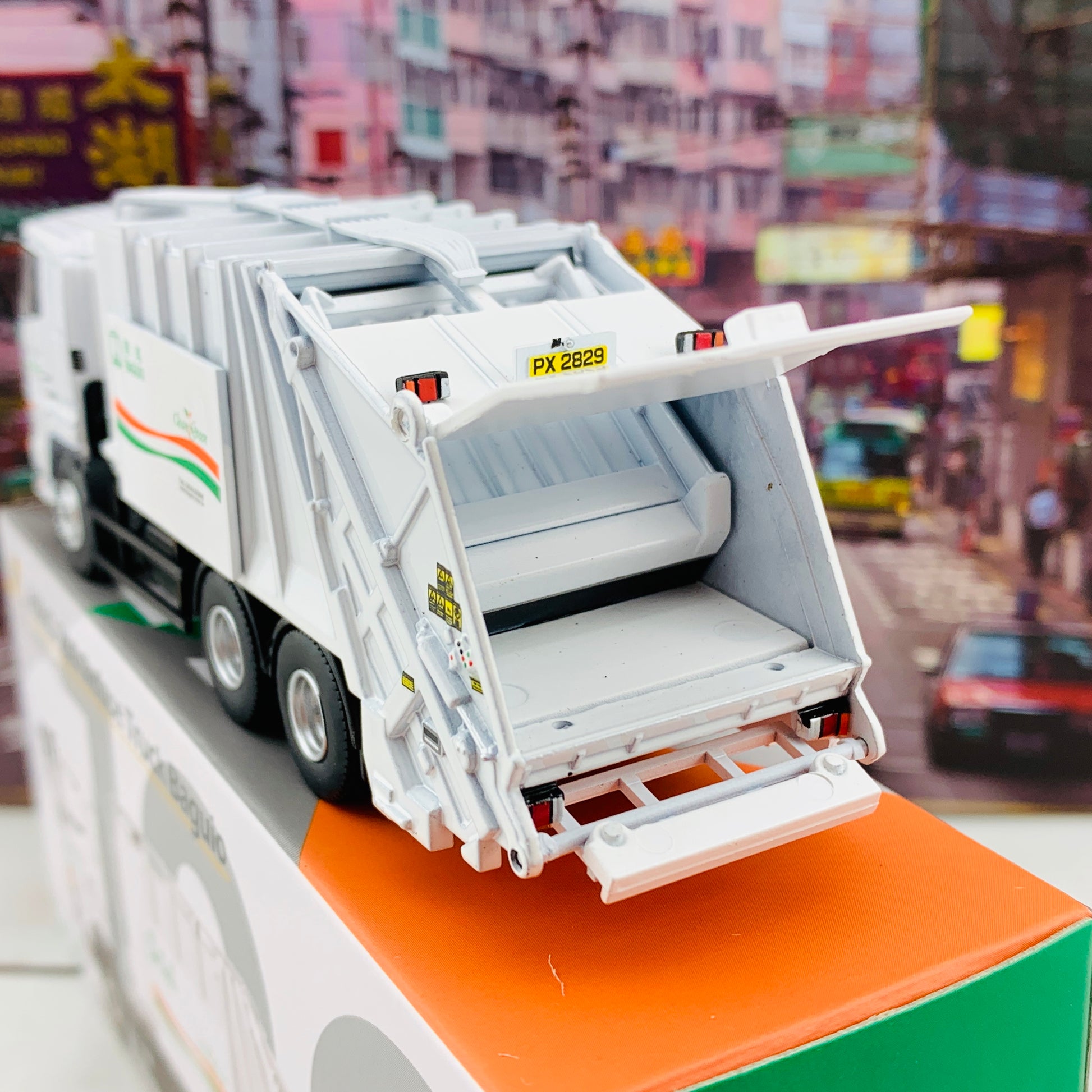 Tiny 微影 129 HINO 700 Refuse Truck Baguio 日野700垃圾車碧瑤 ATC64254