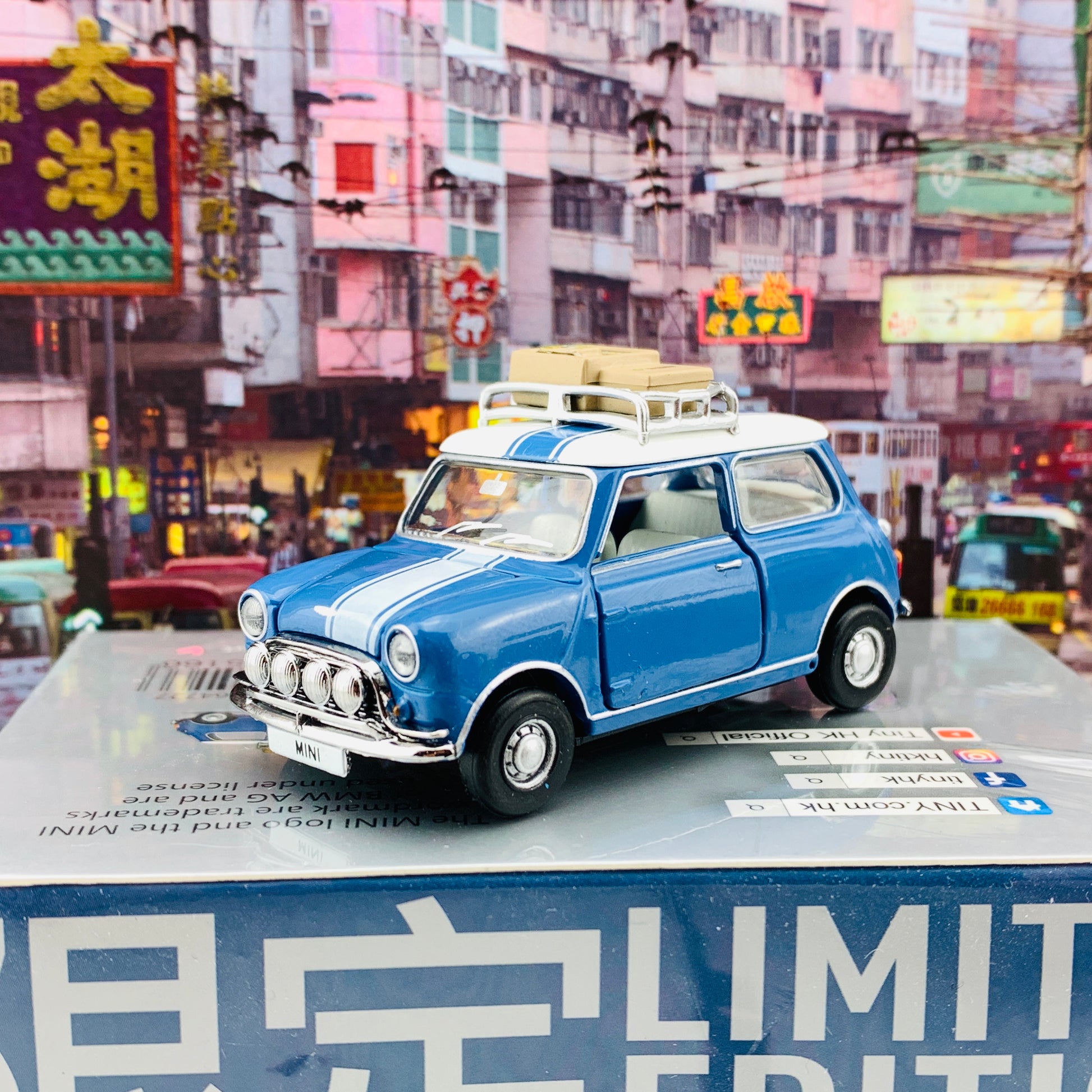 Tiny 微影 1/50 Mini Cooper MK1 Hong Kong Exhibition Limited Edition 藍色滕原再托書 [展會限定] ATC64727