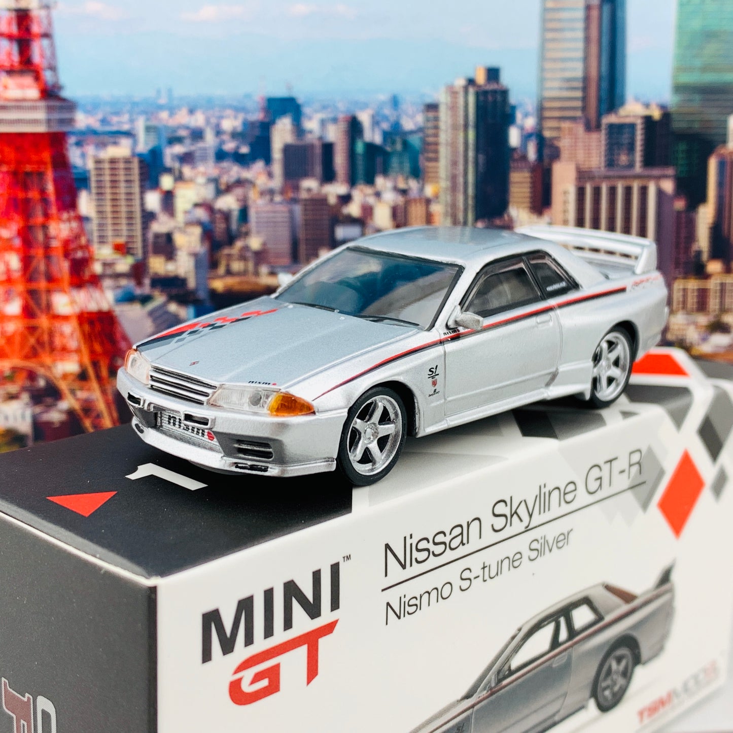 MINI GT 1/64 Nissan GT-R R32 Nismo S-Tune  Silver RHD MGT00107-R 