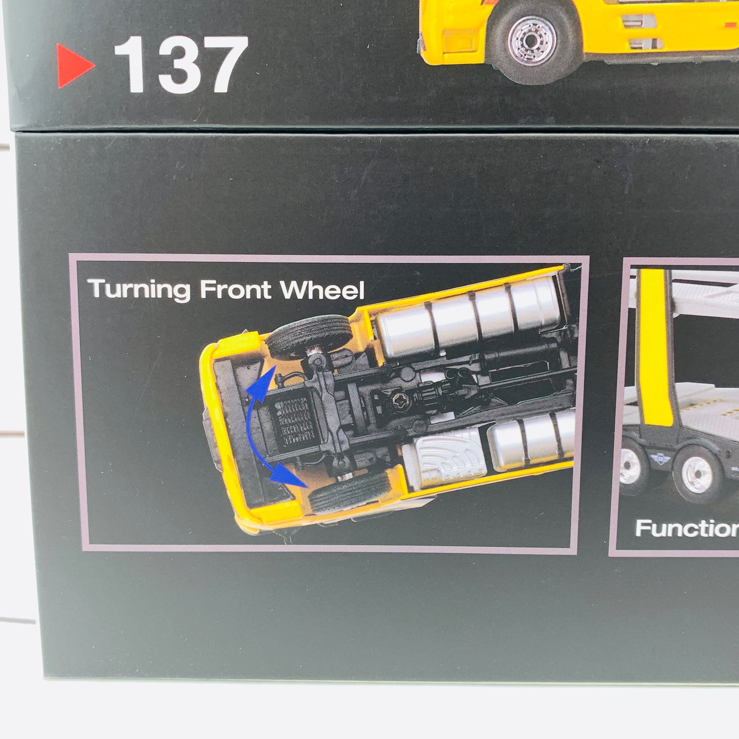 MINI GT 1/64 Mercedes-Benz Actros Yellow w/Car Carrier RHD MGT00137-R