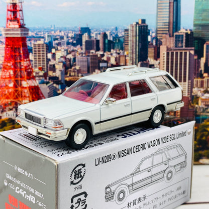 Tomytec Tomica Limited Vintage Neo 1/64 Nissan Cedric Wagon V20E SGL Limited WHITE/SILVER LV-N209a