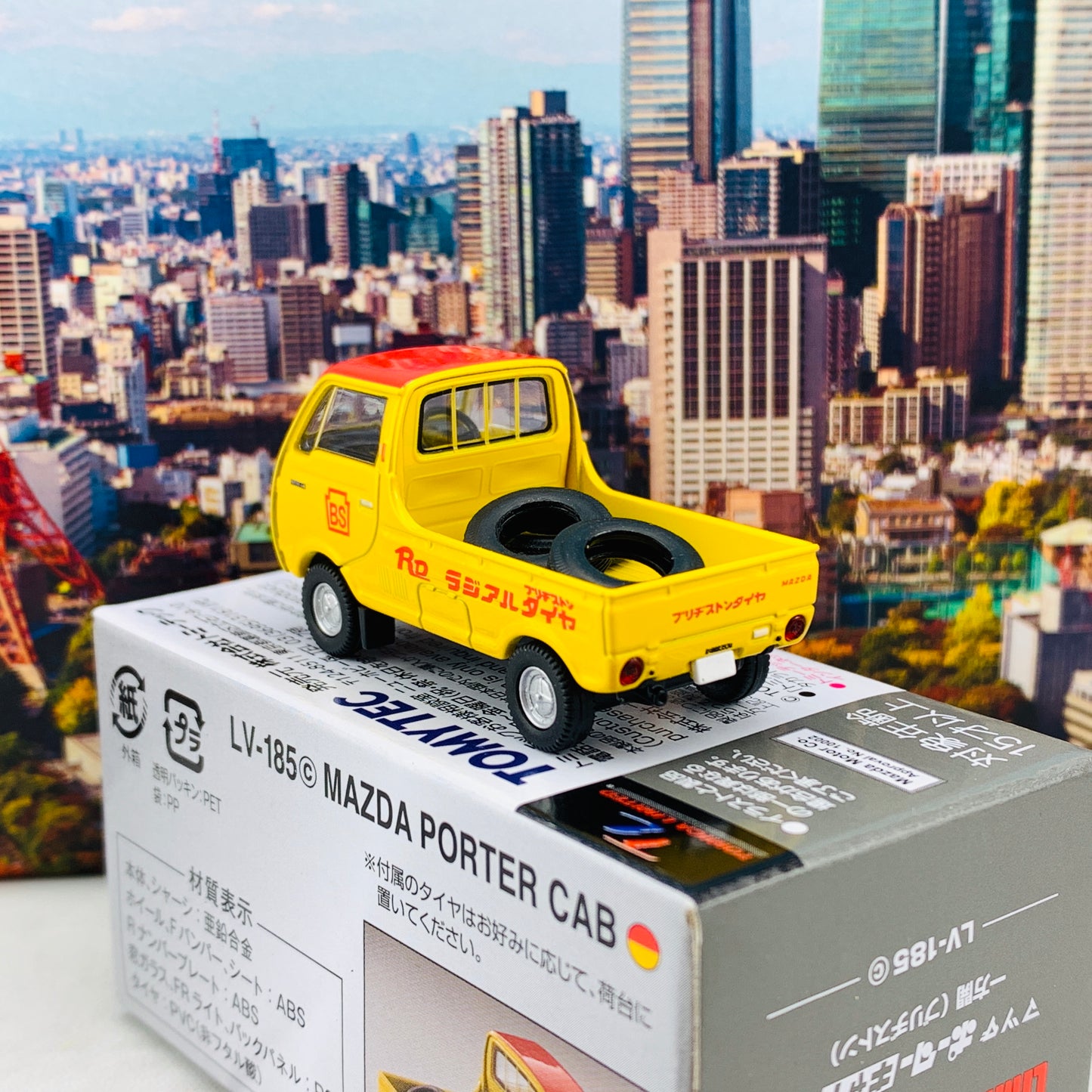 Tomytec Tomica Limited Vintage Mazda Porter Cab one side open Bridgestone LV-185c