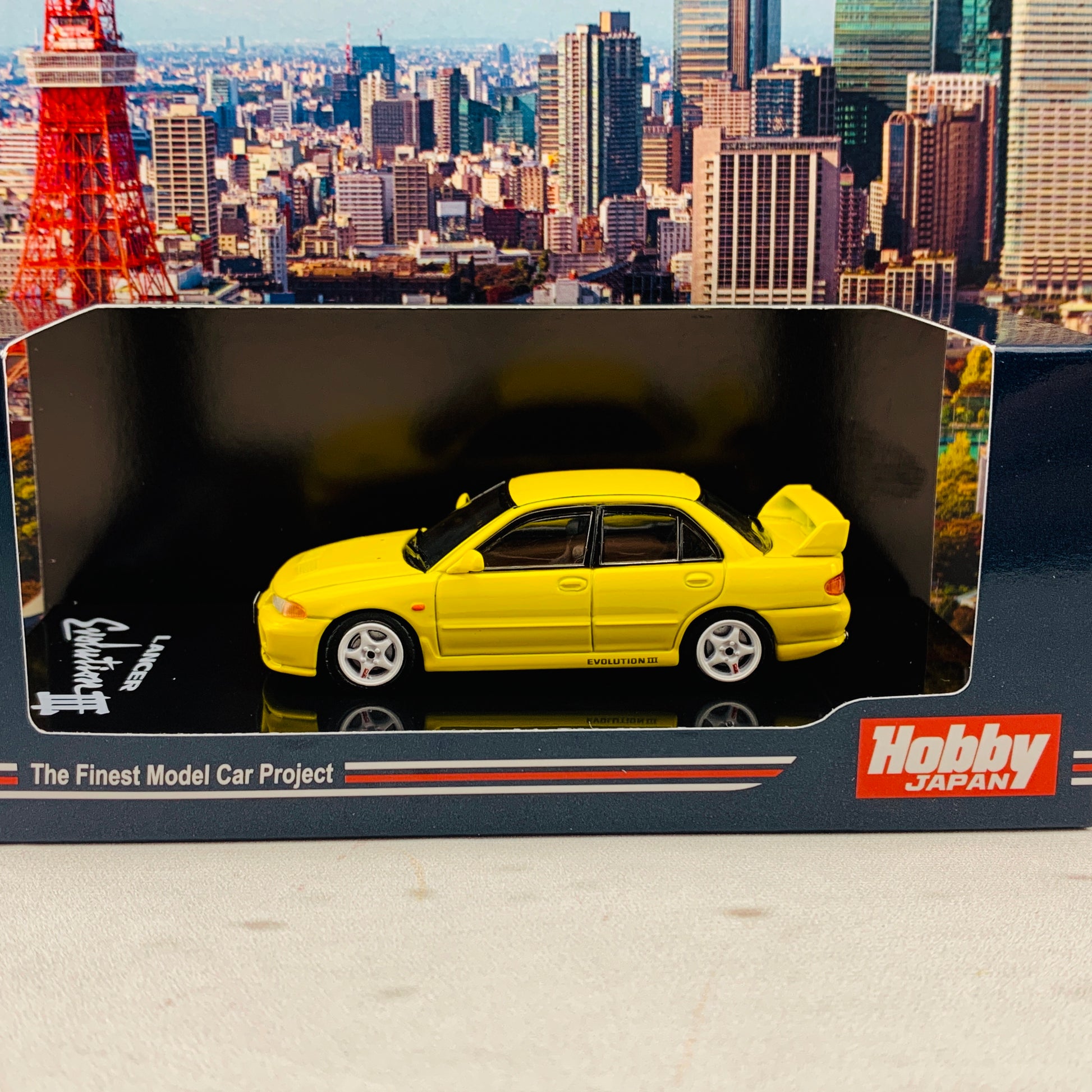 HOBBY JAPAN 1/64 Mitsubishi Lancer GSR Evolution III CE9A Dandelion Yellow HJ641010Y