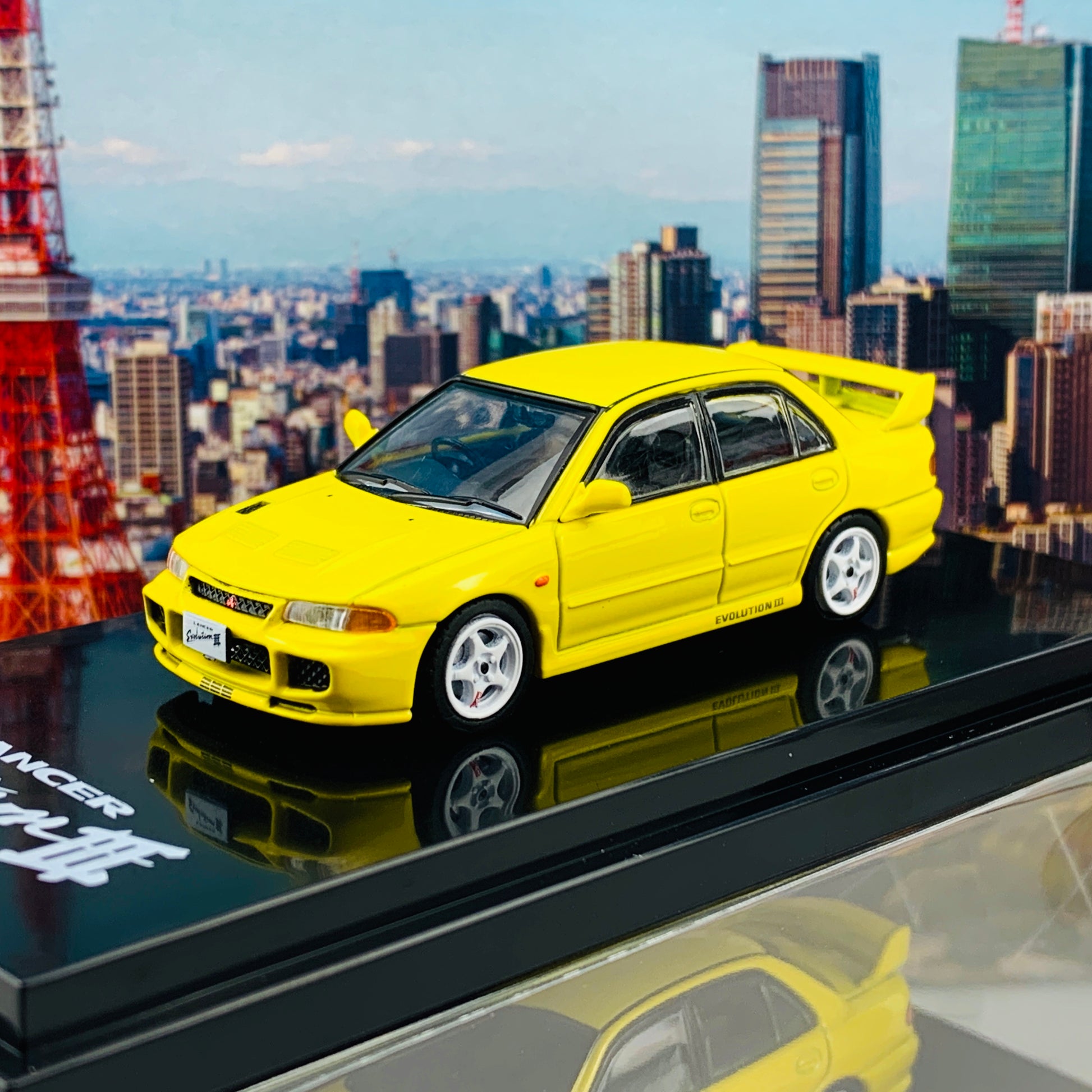 HOBBY JAPAN 1/64 Mitsubishi Lancer GSR Evolution III CE9A Dandelion Yellow HJ641010Y