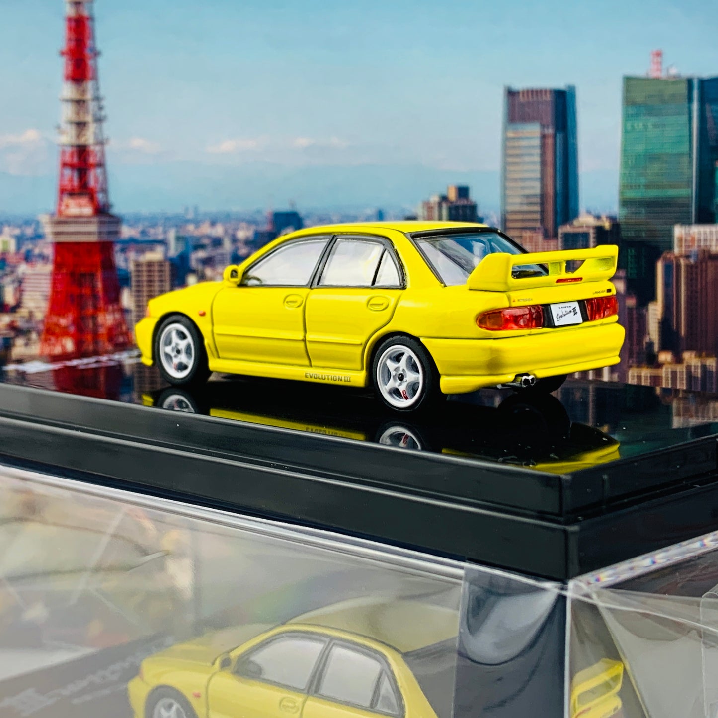HOBBY JAPAN 1/64 Mitsubishi Lancer GSR Evolution III CE9A Dandelion Yellow HJ641010Y