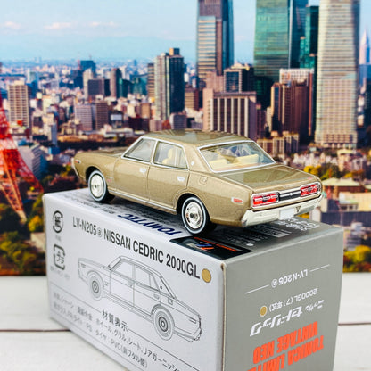 Tomytec Tomica Limited Vintage Neo 1/64 Nissan Cedric 2000GL 1971 (Brown) LV-N205a