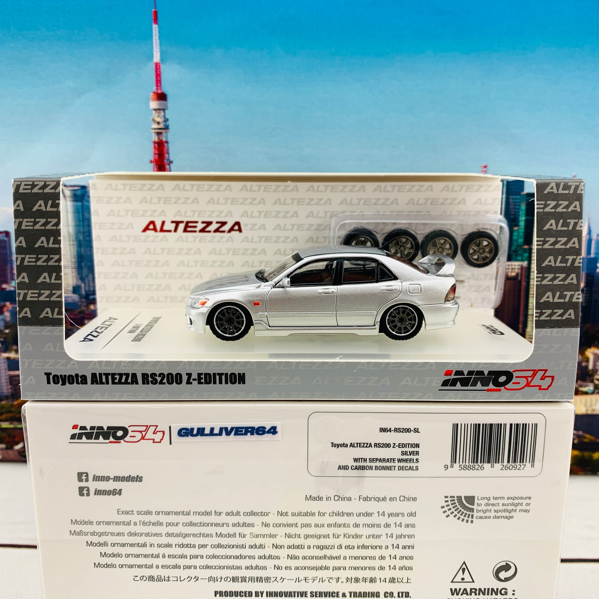 INNO64 1/64 Toyota Altezza RS200 Z-Edition SILVER with Extra Wheels set and Carbon Bonnet decals IN64-RS200-SL