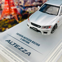 INNO64 1/64 Toyota Altezza RS200 Z-Edition SILVER with Extra Wheels set and Carbon Bonnet decals IN64-RS200-SL
