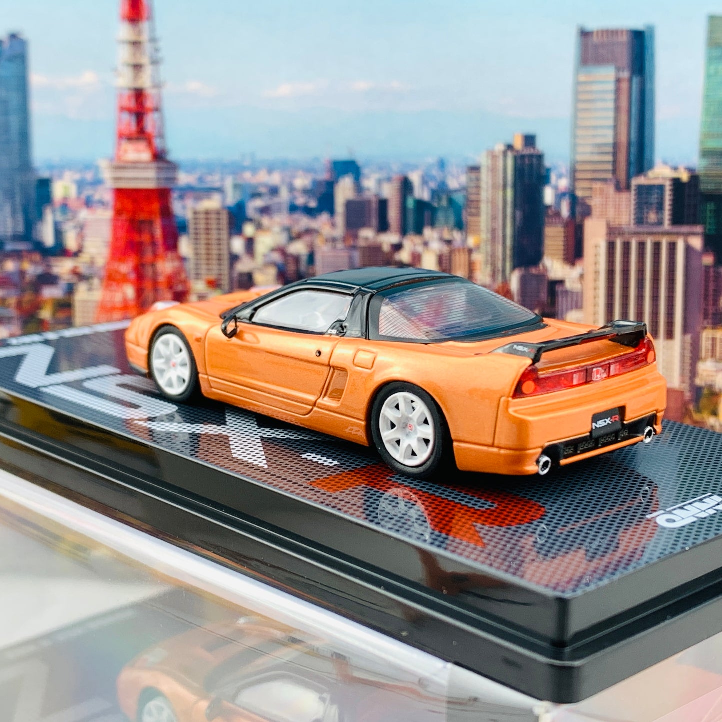 INNO64 1/64 HONDA NSX-R NA2 Imola Orange Pearl W/ Extra Wheels IN64-NSX2-ORG