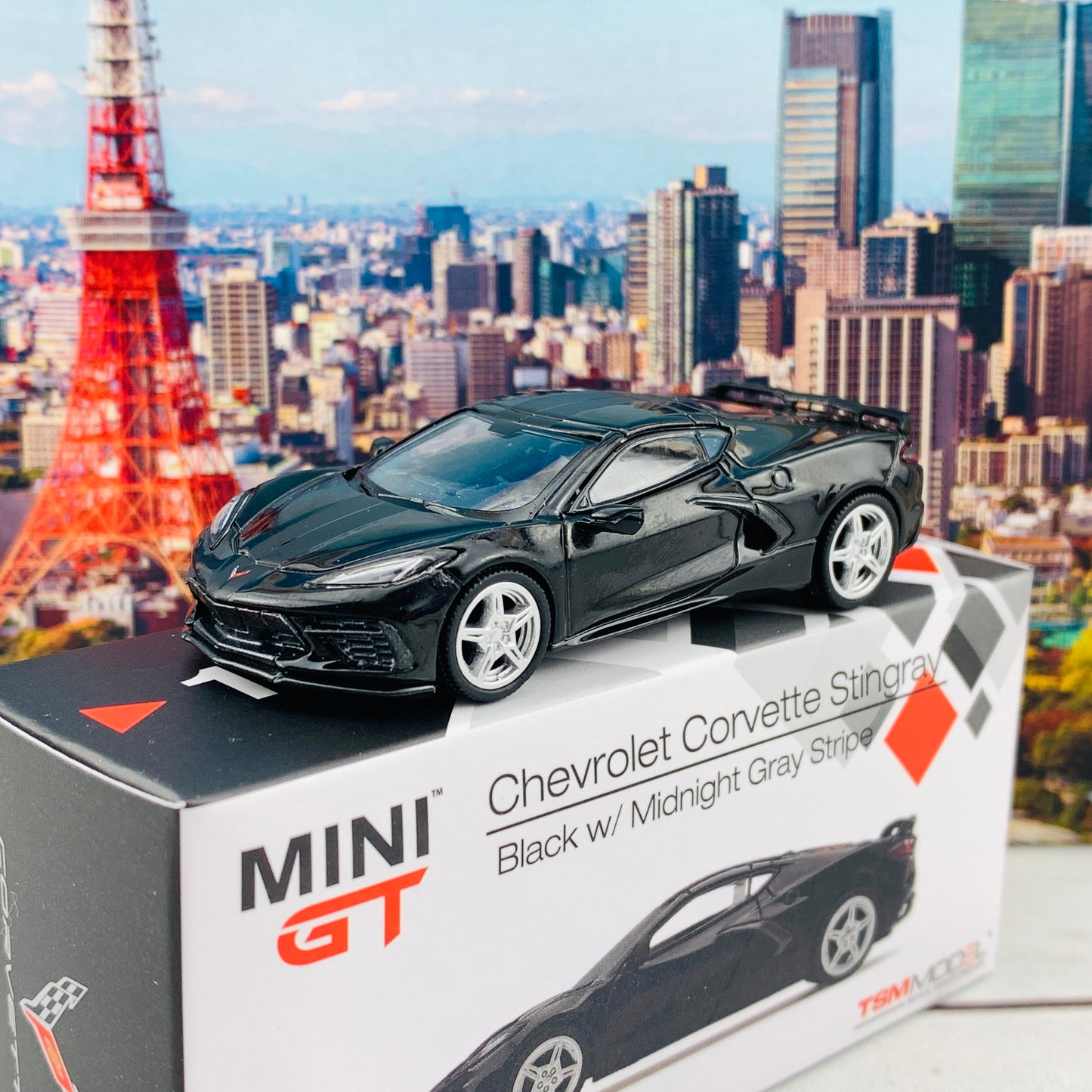 MINI GT 1/64 Chevrolet Corvette Stingray 2020 Black w/ Midnight Gray Stripe LHD MGT00153-L