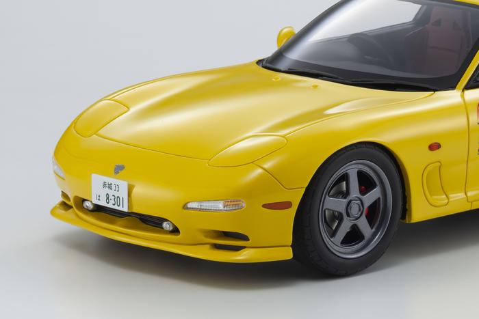 PREORDER KYOSHO 1:18 New Initial D the Movie Edition Mazda RX7 FD3S with Keisuke Takahashi Figure 高橋 啓介 KSR18D02-B (Approx. Release Date : May 2020 and subject to the manufacturer's final decision)