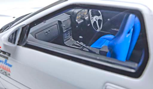 KYOSHO 1/18 Initial D Mazda Savanna RX-7 FC3S with Ryosuke Takahashi 高橋 涼介 Figure KSR18D03-B Limited Production to 700 pcs