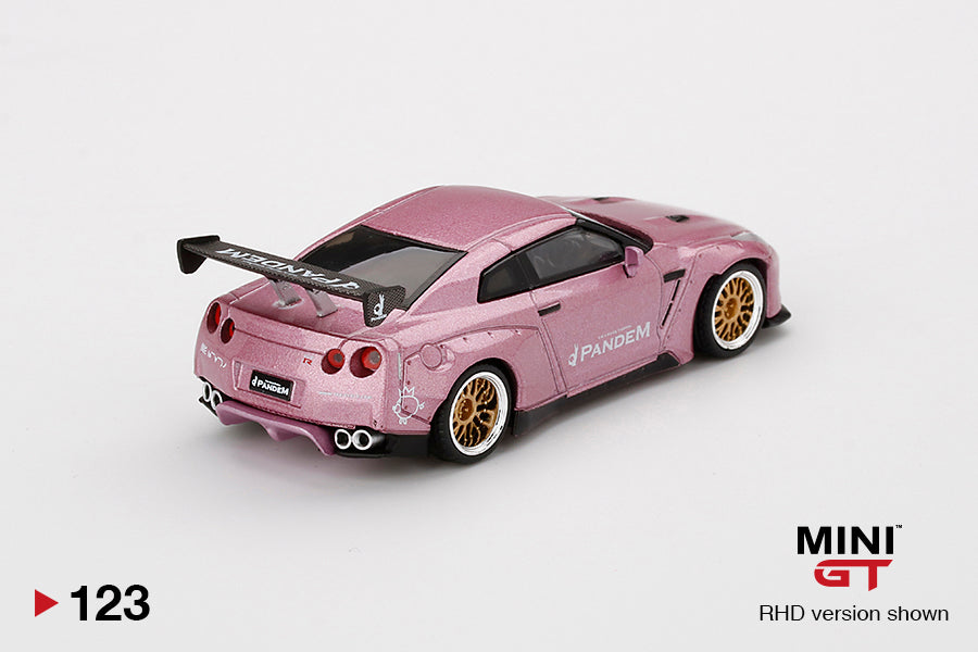 MINI GT 1/64 Pandem Nissan GTR R35 GT Wing Passion Pinks RHD