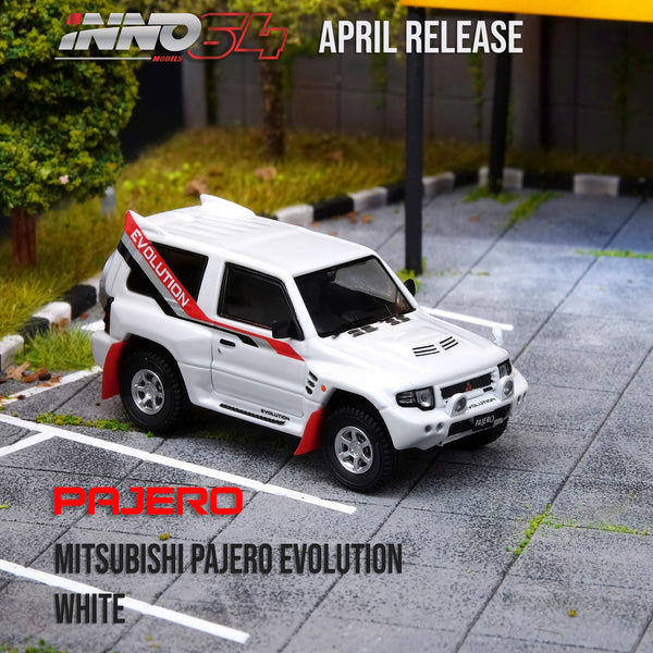 PREORDER INNO64 1/64 MITSUBISHI PAJERO EVOLUTION White With Extra Wheels IN64-EVOP-WHI  (Approx. Release Date : April 2020)