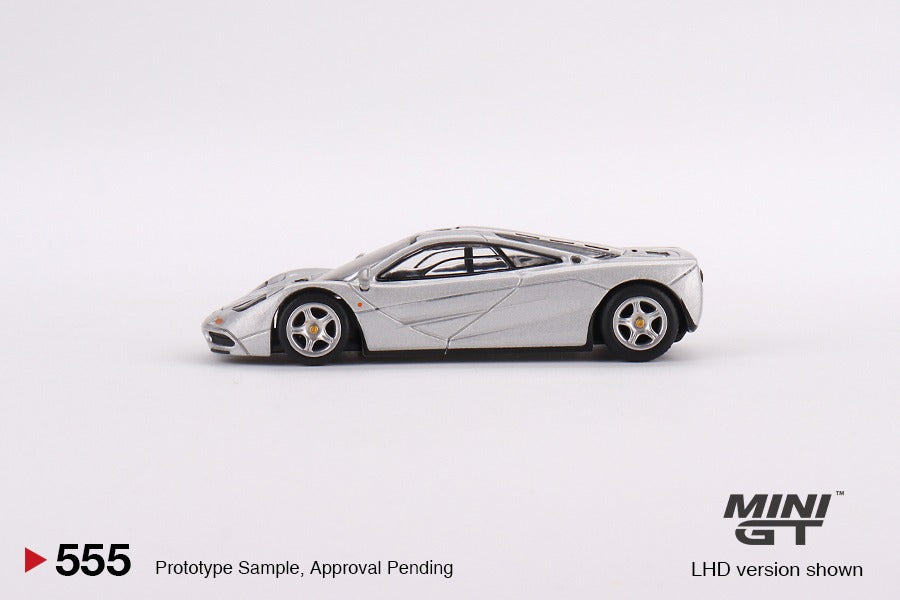 MINI GT 1/64 McLaren F1 Magnesium Silver MGT00555-L