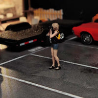 GX-DIORAMA 1/64 Figurine set "Female Photographer Duo"