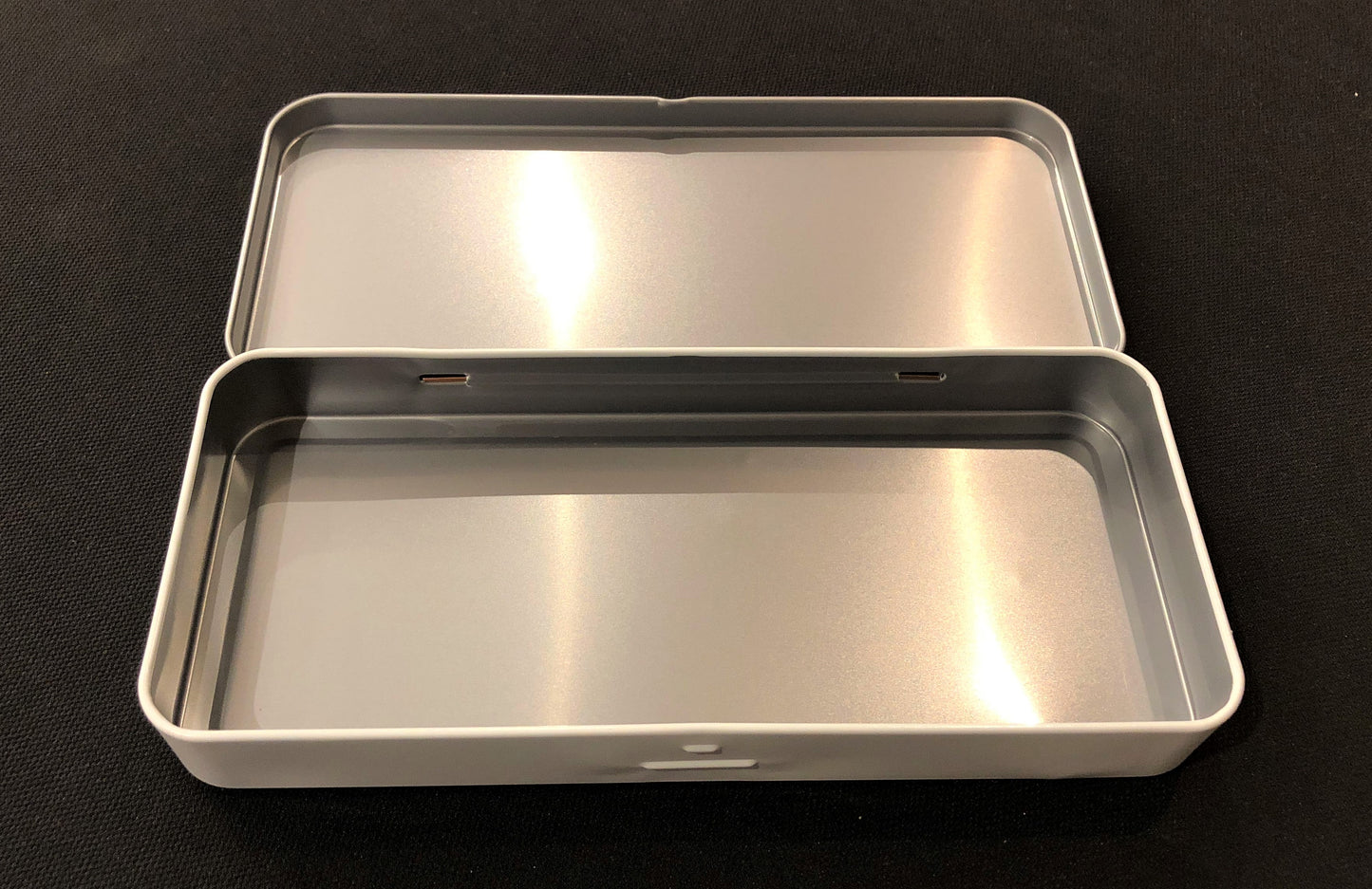 Dr. Slump Multi-Purpose Tin Box WHITE TEDR1019