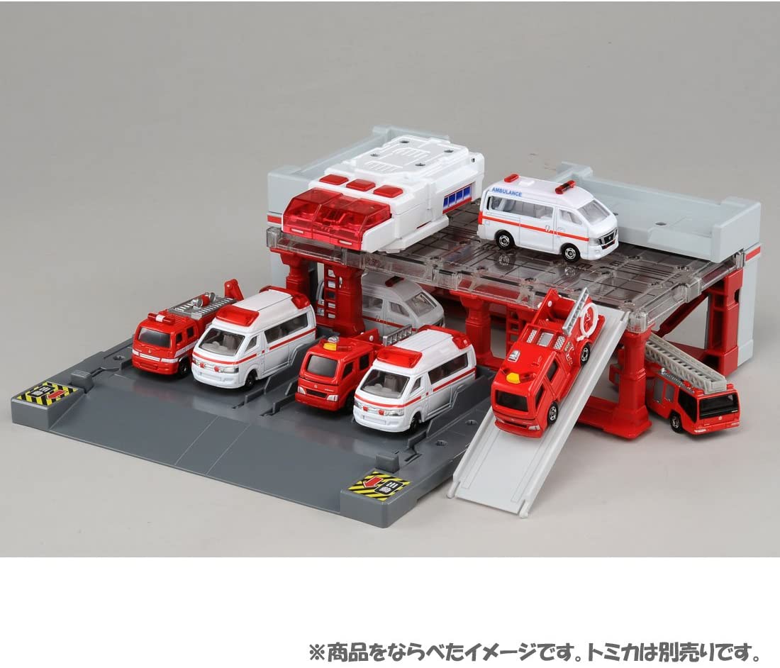 TOMICA Town Fire Station