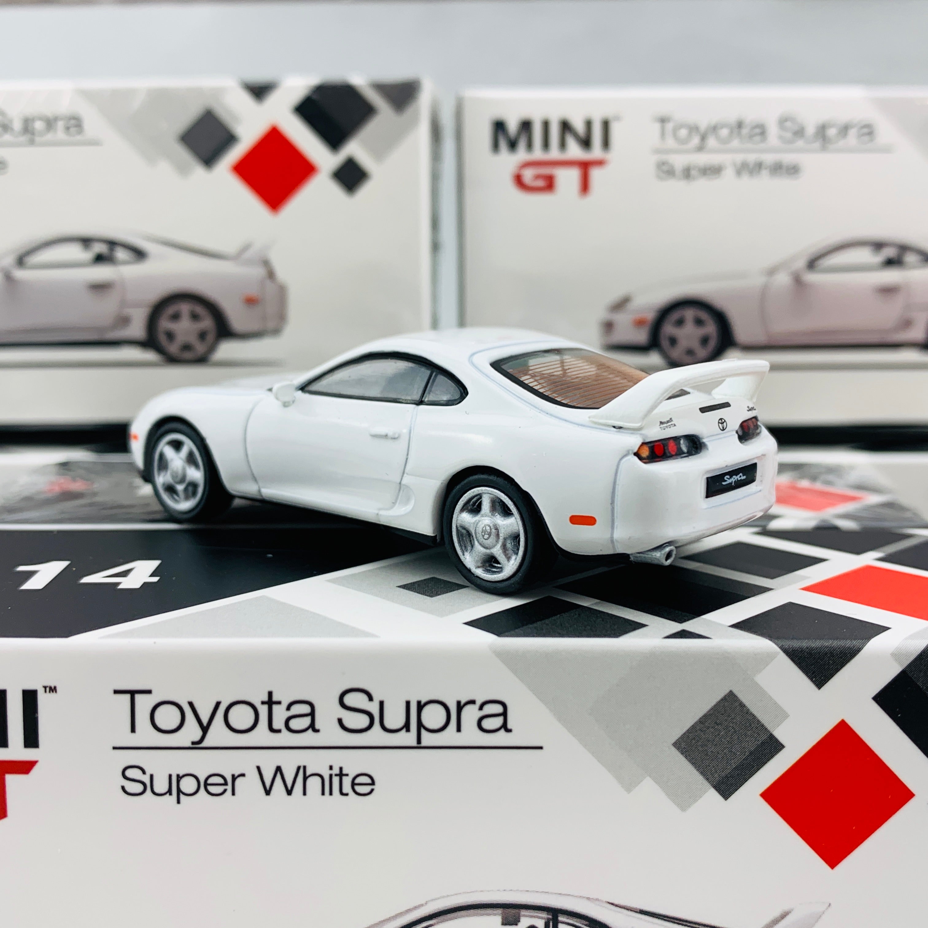 MINI GT 1/64 Toyota Supra JZA80 Super White RHD MGT00014-R – Tokyo