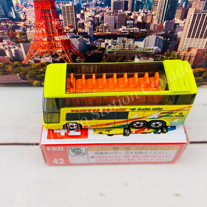 TOMICA 42 Hato Bus 4904810859420