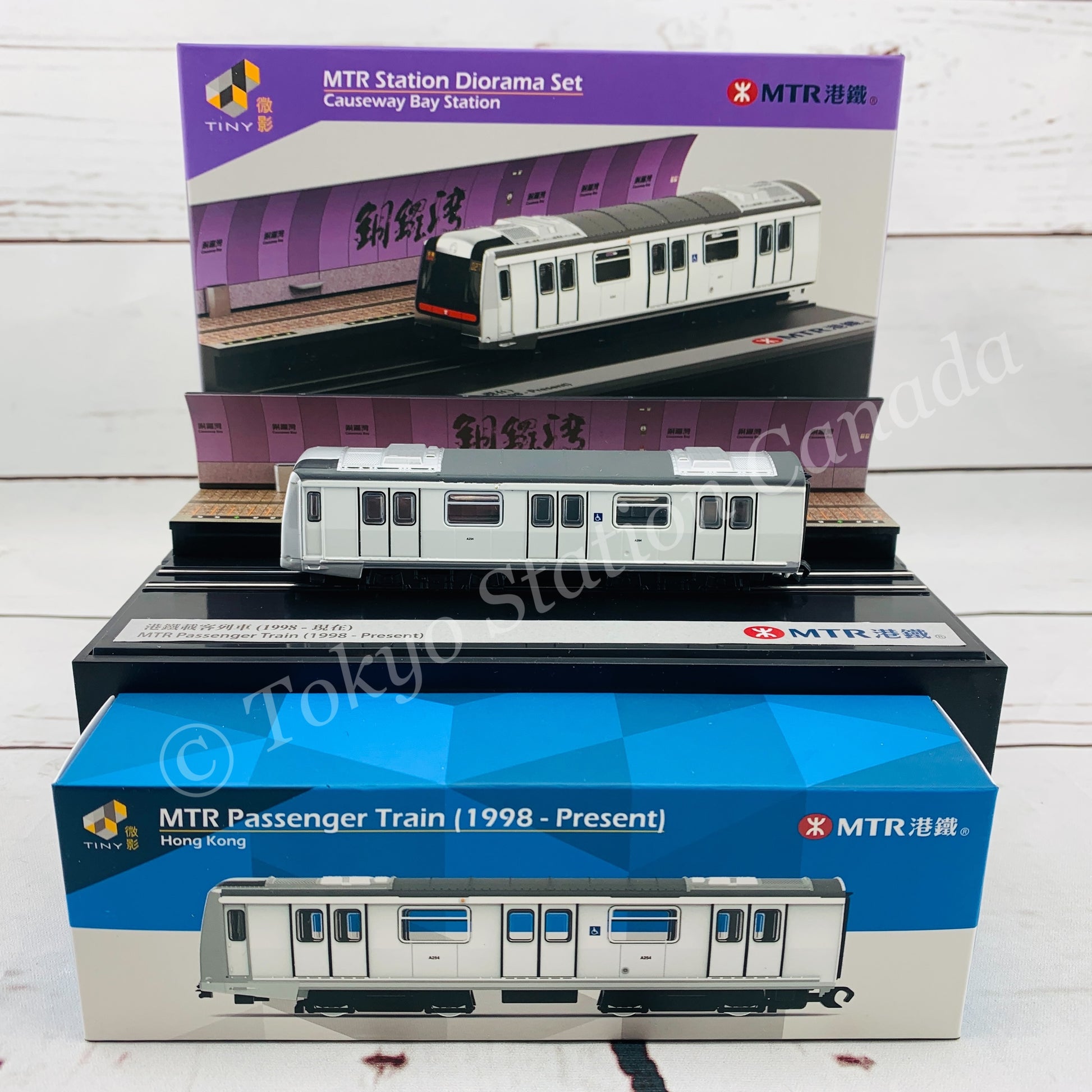 Tiny 微影 MTR Station Diorama MTR00013 (Causeway Bay Station) and Train Set MTR00001