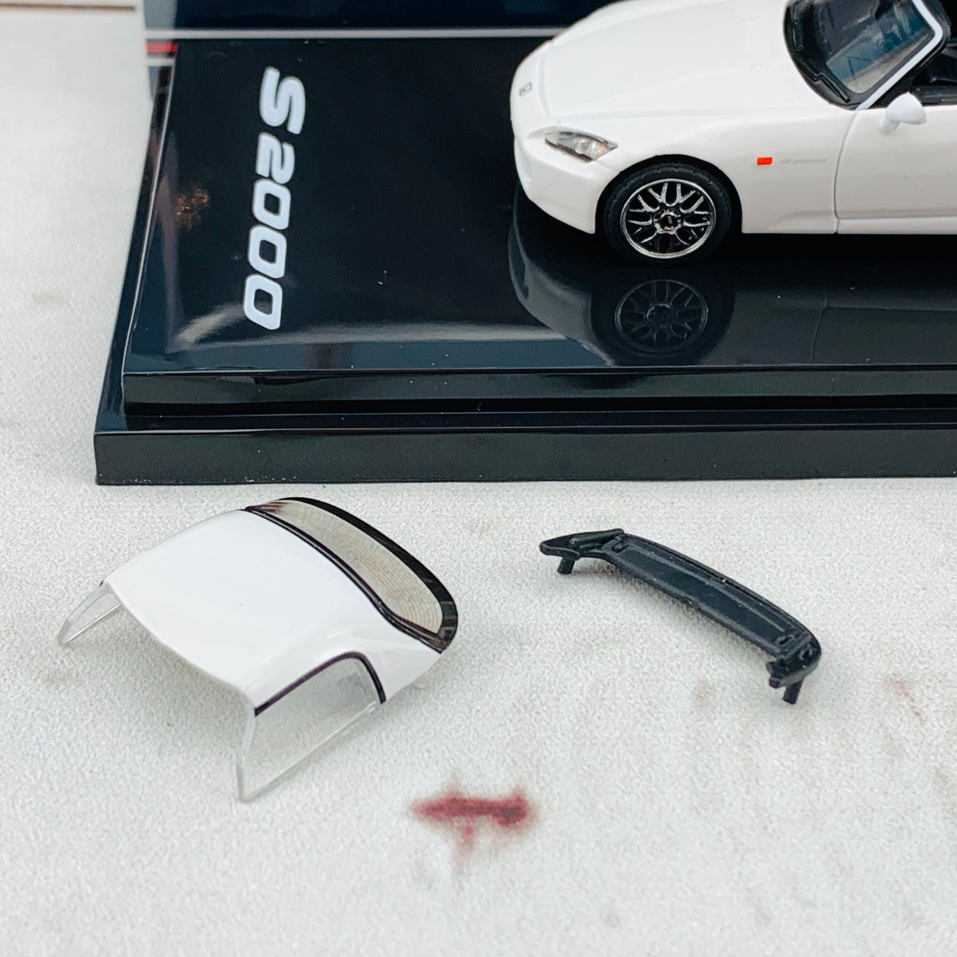 HOBBY JAPAN 1/64 Honda S2000 AP1 Type 200 Customized Version White HJ641020CW