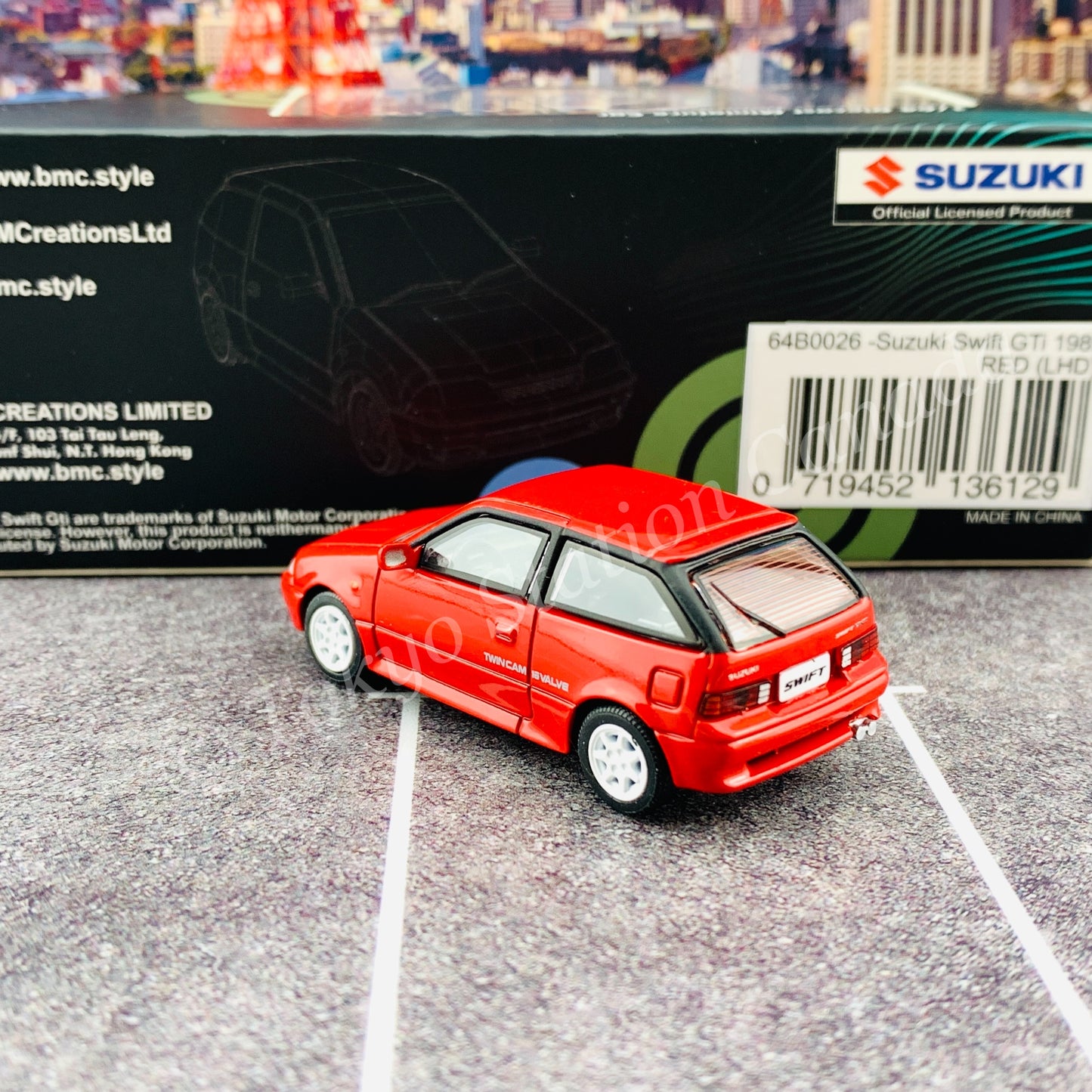 BM CREATIONS JUNIOR 1/64 Suzuki Swift 1989 RED LHD with Extra Wheels, Lowering Parts 64B0026