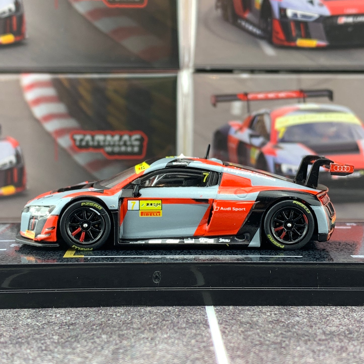 Tarmac Works 1/64 Audi R8 LMS Macau GT Cup FIA GT World Cup 2016 Edoardo Mortara T64-007-MGP16EM