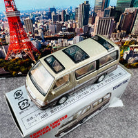 Tomytec Tomica Limited Vintage Neo 1/64 Toyota Hiace Wagon Super Custom Limited 2002 LV-N216c