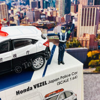 ERA CAR 1/64 54 Honda Vezel Japan Police with Traffic Police Officer Figure 4897099931584