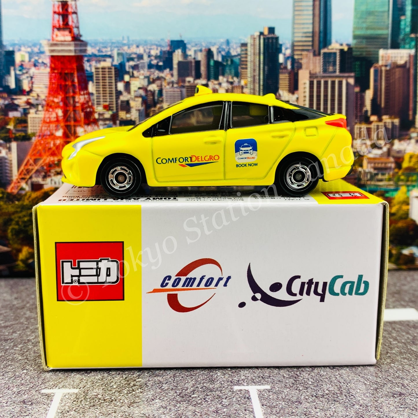 TOMICA Comfortdelgro Taxi (Yellow) Singapore Edition 4904810112884