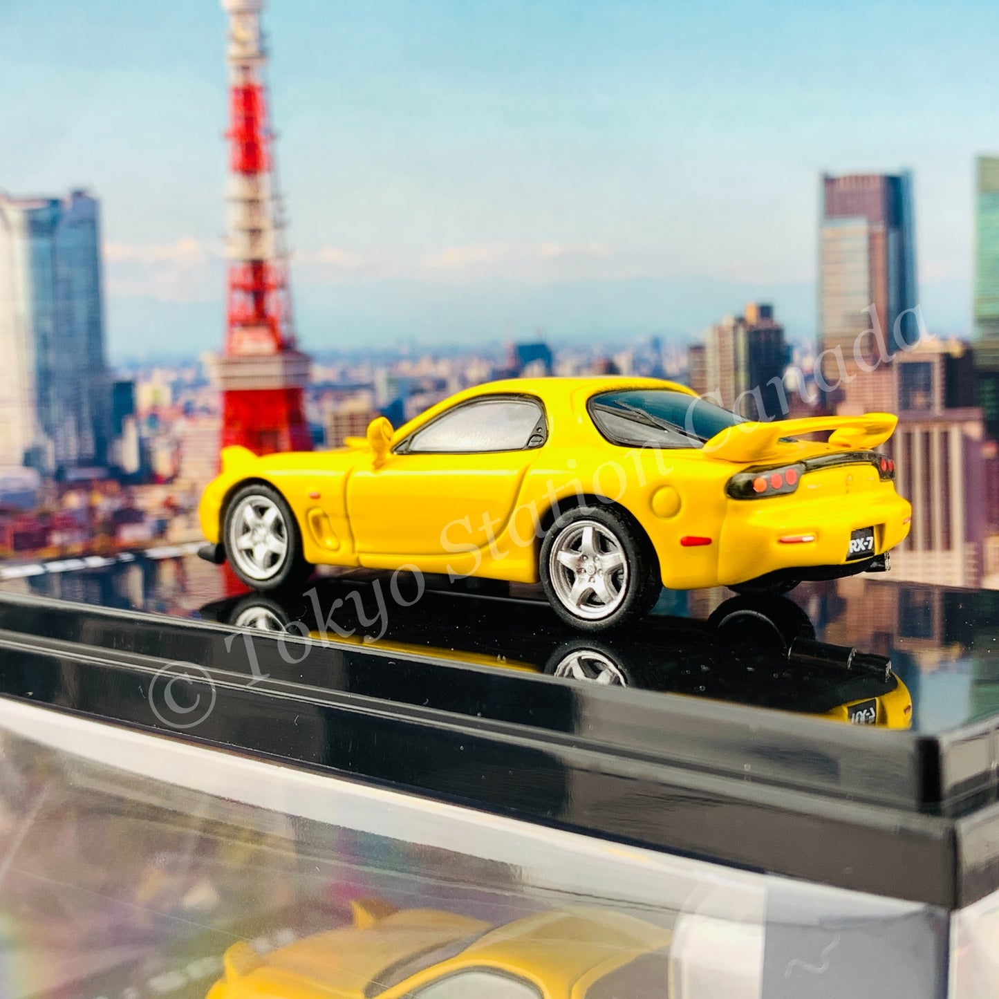 HOBBY JAPAN 1/64 Mazda RX-7 (FD3S) TYPE RS With Engine Display Model Sunburst Yellow HJ642007FY