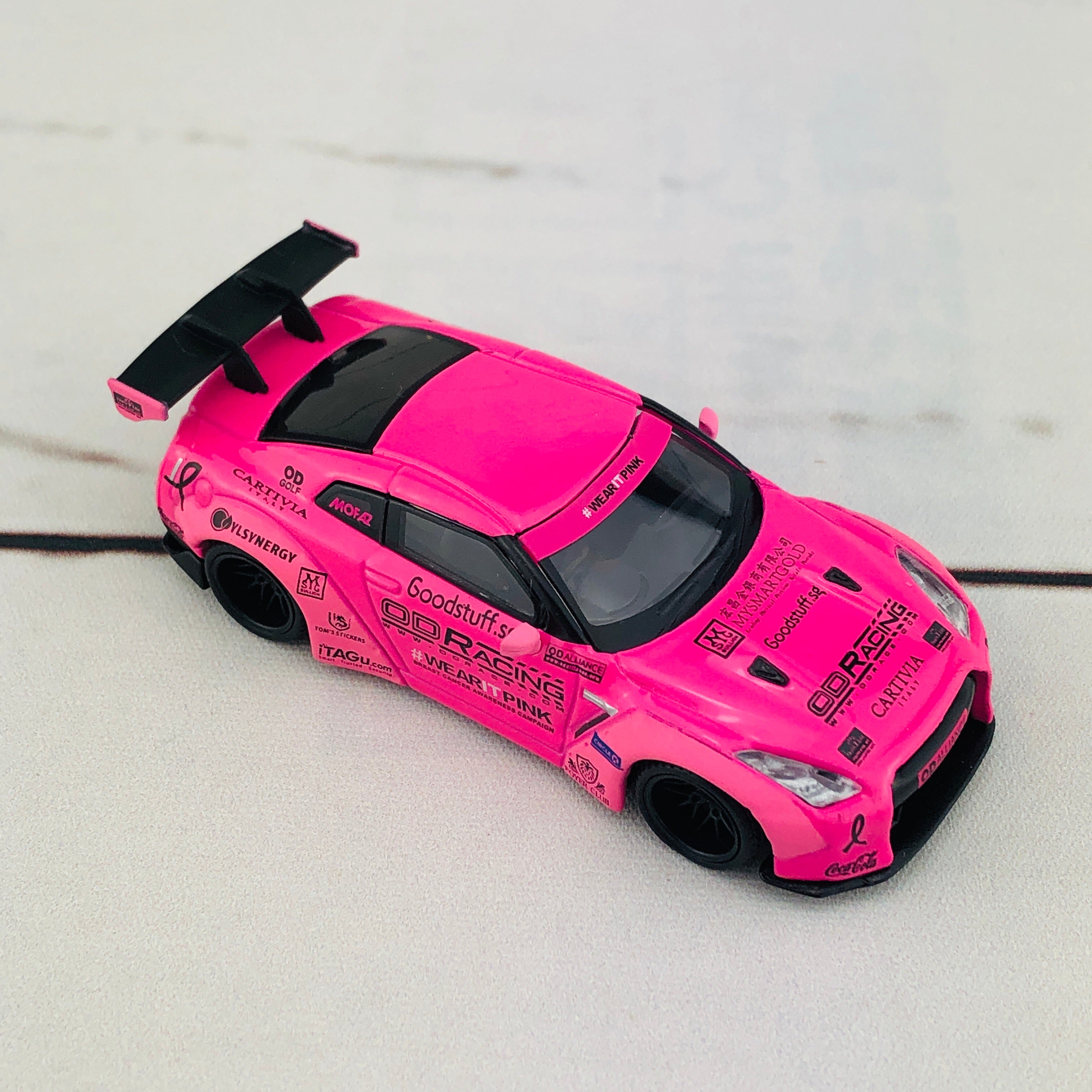 MINI GT LB WORKS NISSAN GT-R R35 pink 香港 Mini GT #29 LB☆WORKS Nissan GT-R (R35) Hong Kong AEON Exclusive