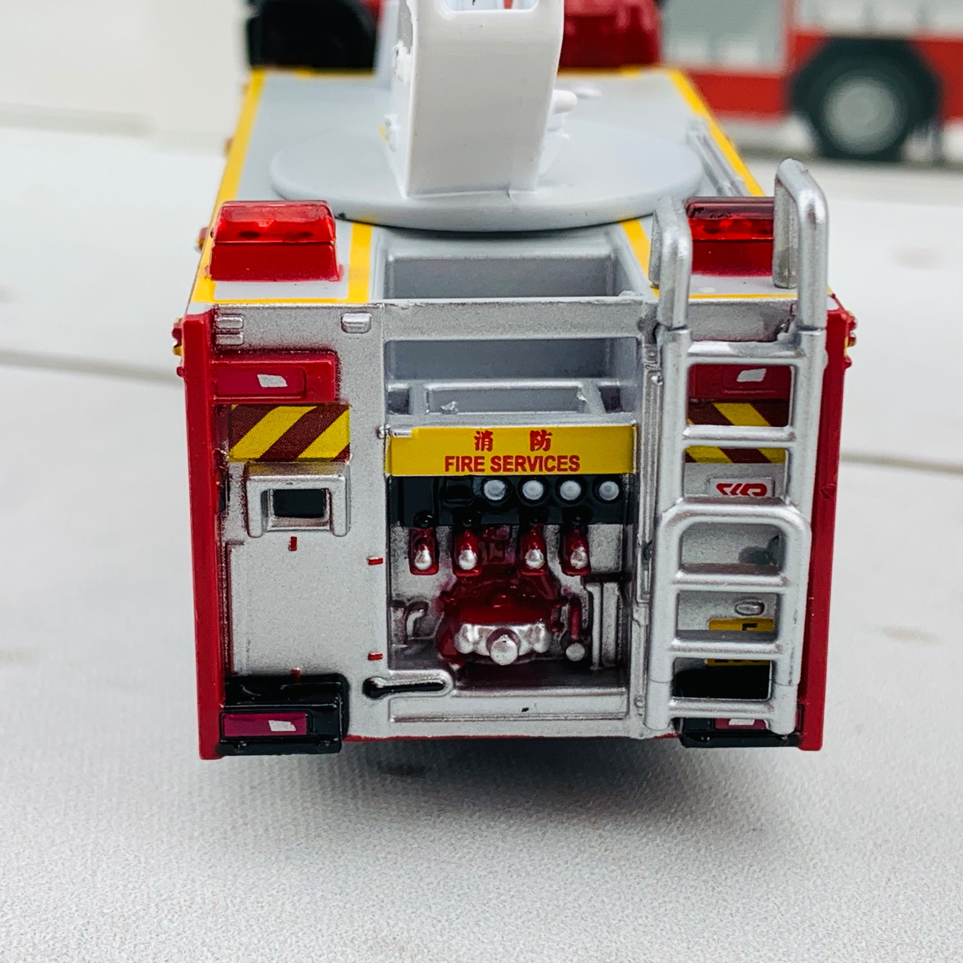 1/76 Tiny 微影 198 Scania HKFSD Hydraulic Platform (F2306) 消防處油壓升降台 ATC64676