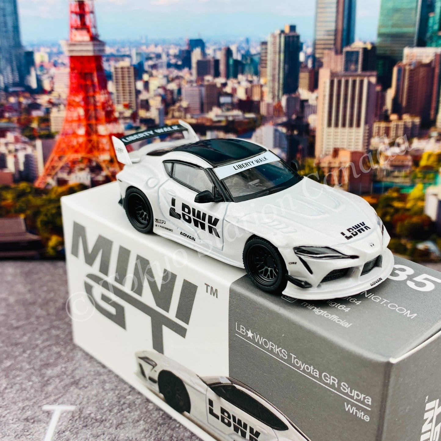 MINI GT 1/64 LB WORKS Toyota GR Supra White RHD MGT00235-R