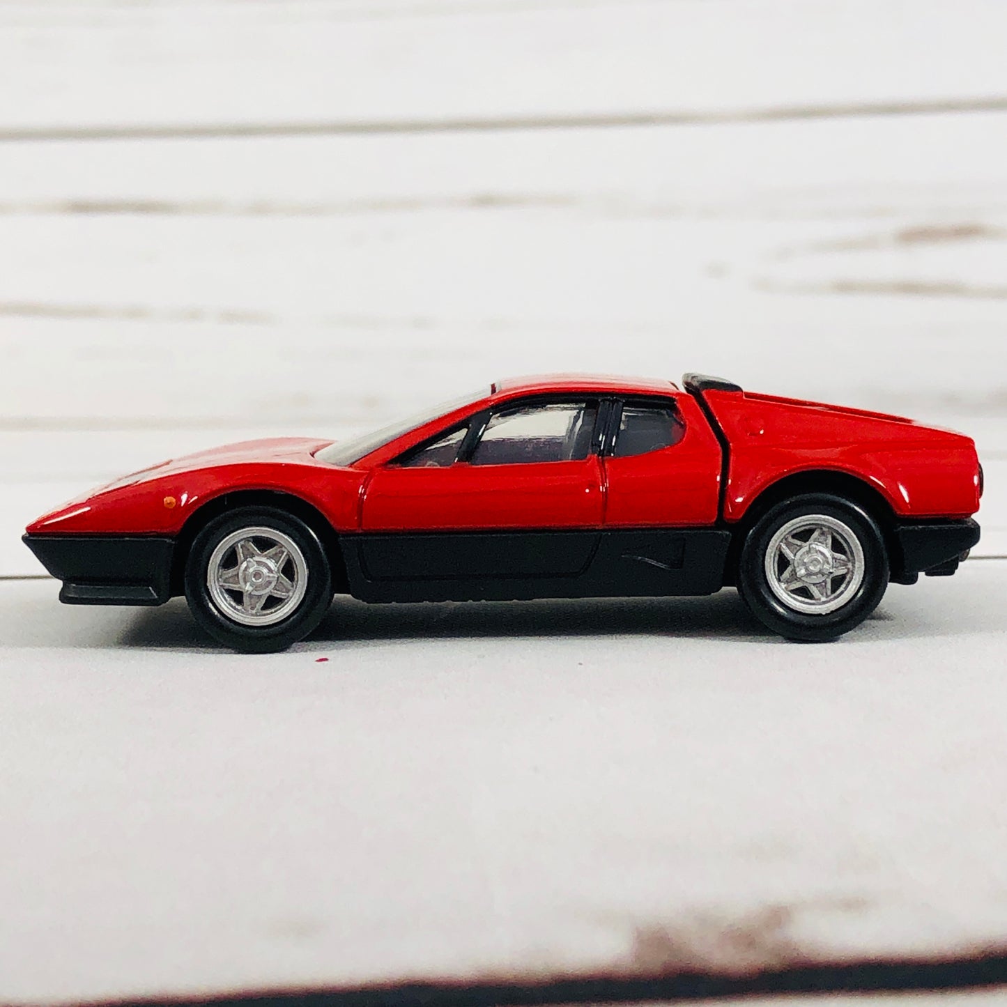 Tomica Premium No.17 Ferrari 512 BB RED