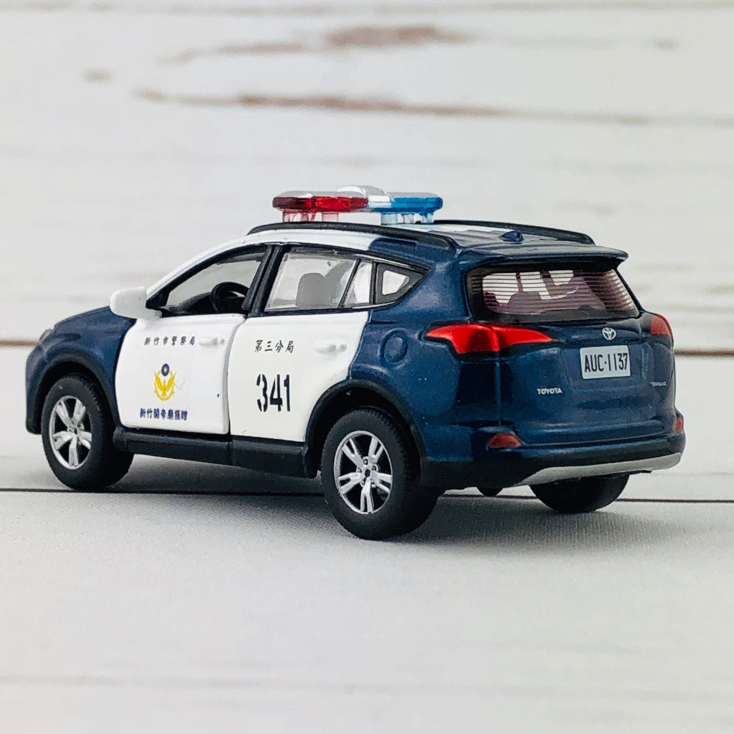 Tiny City TW12 Toyota Rav4 Taiwan HSINCHU CITY POLICE BUREAU 1/64