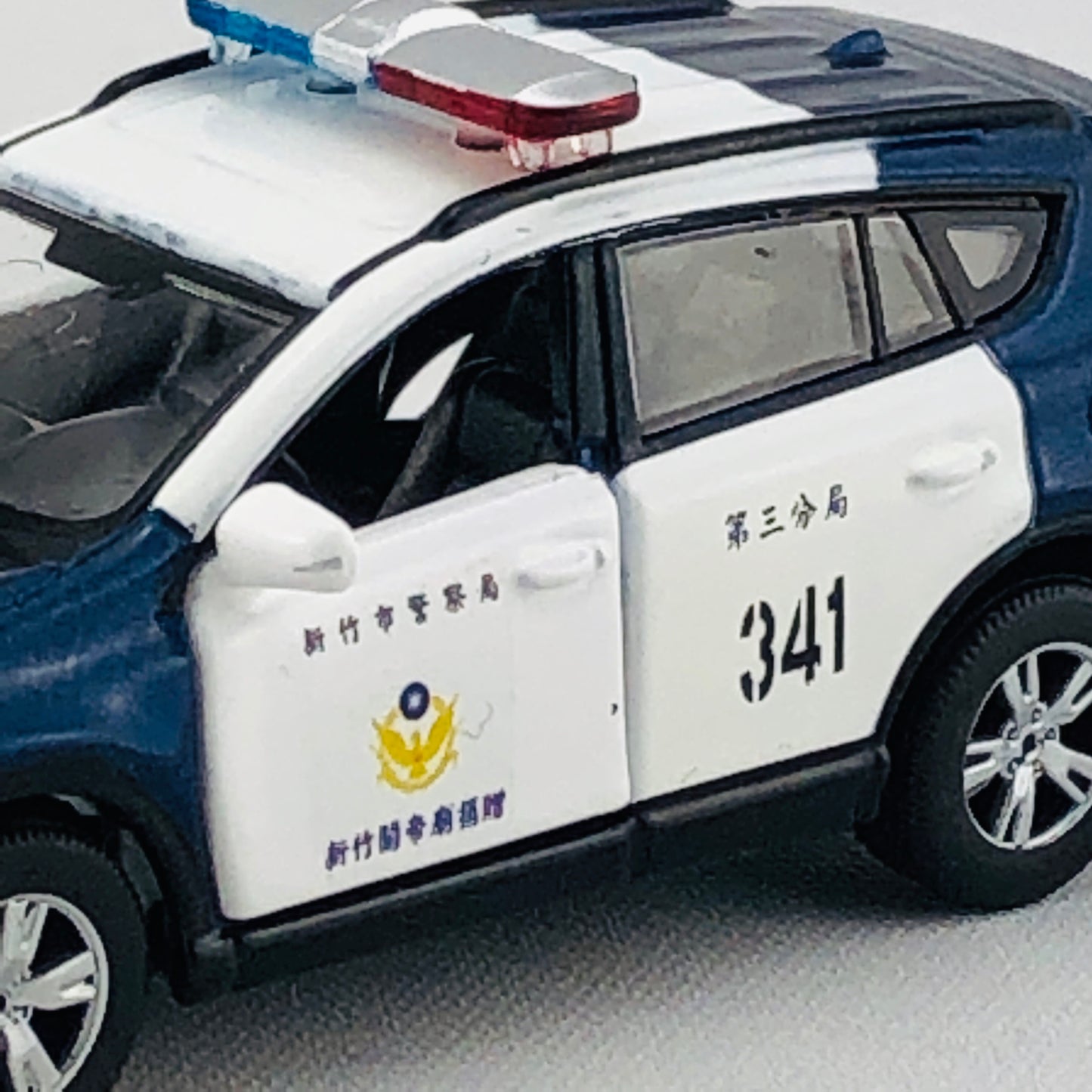 Tiny City TW12 Toyota Rav4 Taiwan HSINCHU CITY POLICE BUREAU 1/64