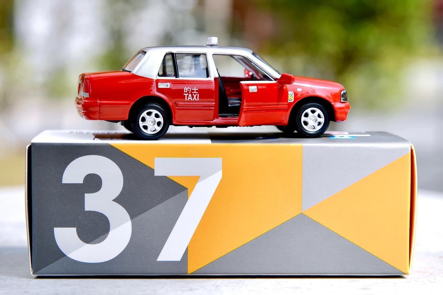 TINY 微影 37 Toyota Crown Comfort Taxi (SE6906) ATC65346