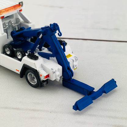 Tiny 144 Isuzu N Series Tow Truck