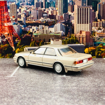Tomytec Tomica Limited Vintage Neo 1/64 Toyota Mark II 3.0 Grande G (Beige) LV-N179c