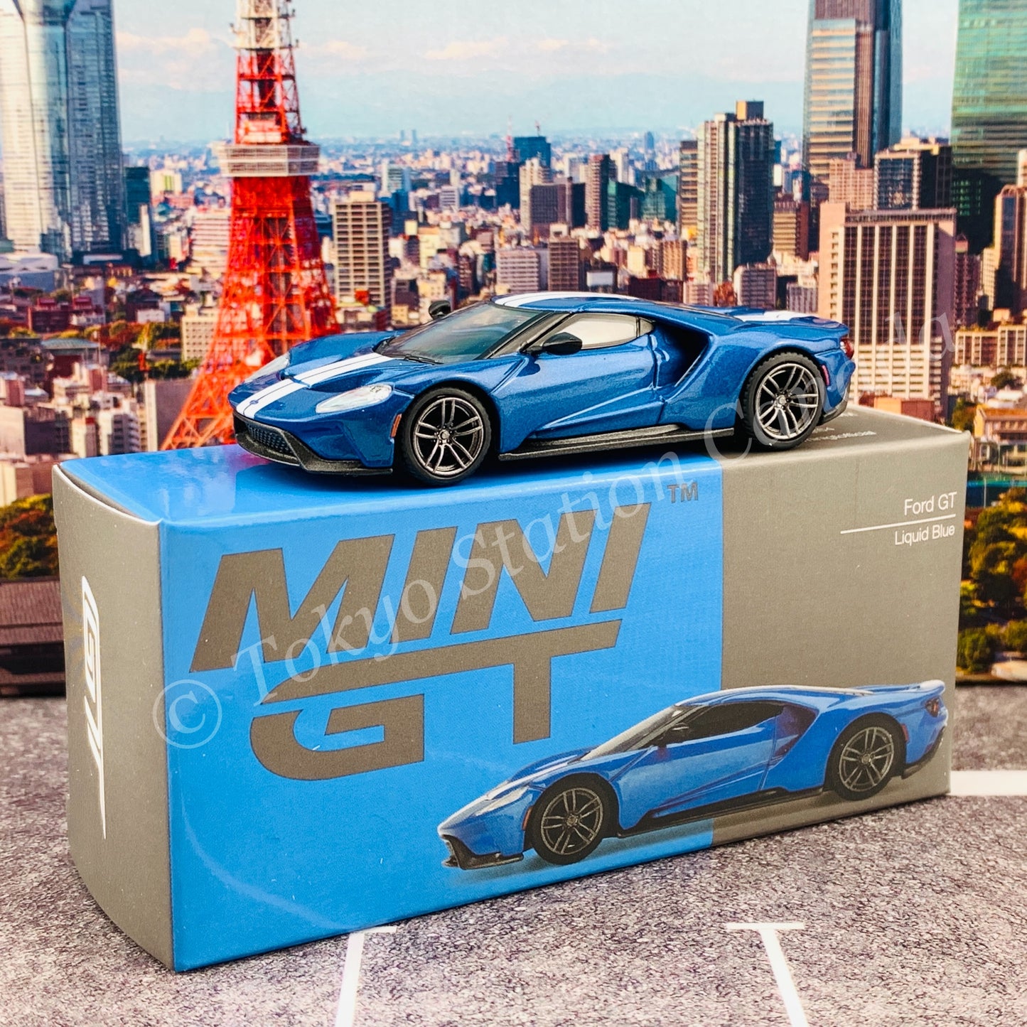 MINI GT 1/64 Ford GT  Liquid Blue LHD MGT00249-L