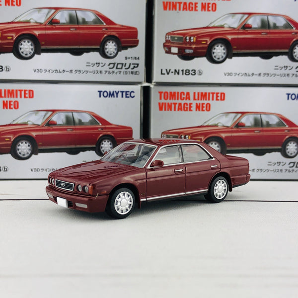 Tomica Limited Vintage 1/64 Nissan Gloria Gran Turismo Ultima (1991) LV-N183b