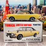 Tomytec Limited Vintage 1/64 Toyopet Crown Hardtop Super Deluxe 70 Years LV-192b