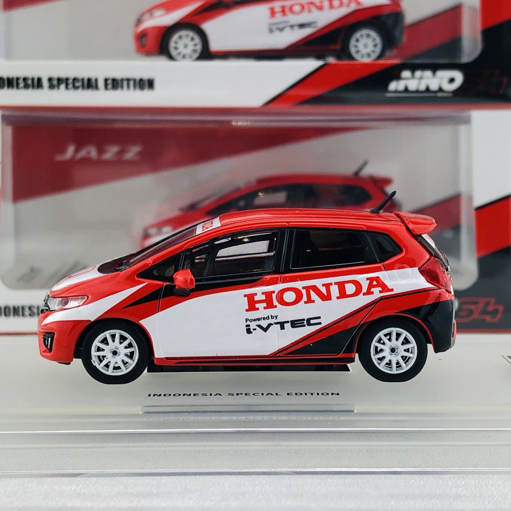INNO64 HONDA Jazz GK5 Team Honda Racing Indonesia INDONESIA TOURING CAR CHAMPIONSHIP 2015 IN64-GK5-THRI
